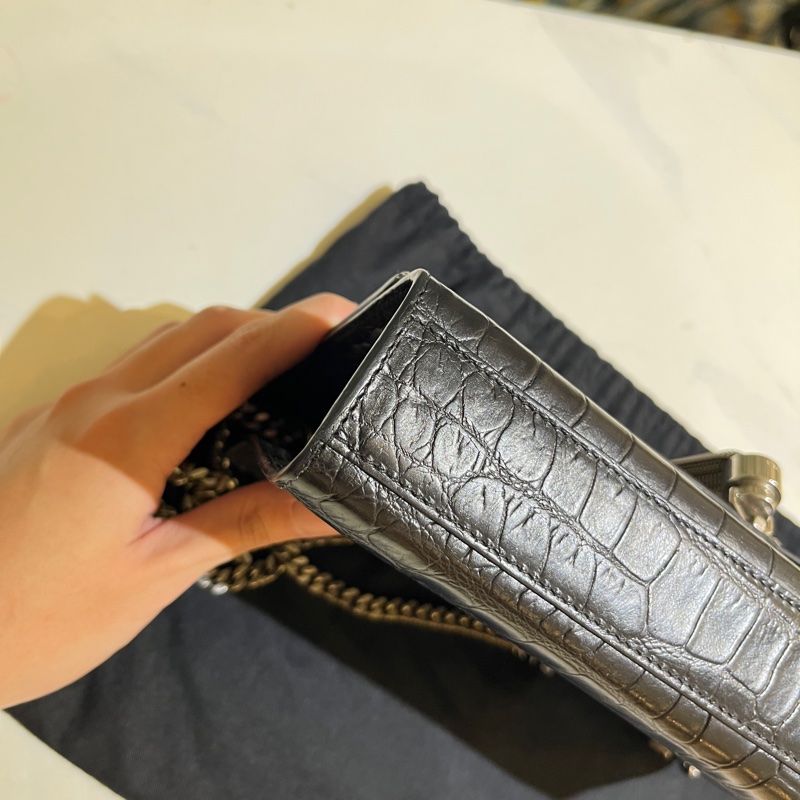 YSL Kate中號 黑色鱷魚壓紋-4