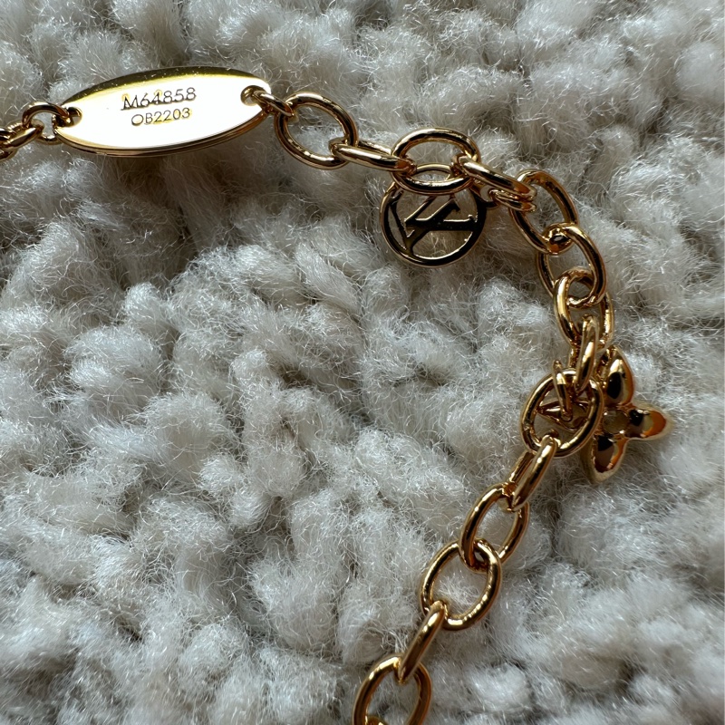 全新❤️ ［想出清啦］ LV Blooming Supple 手鍊手環-17