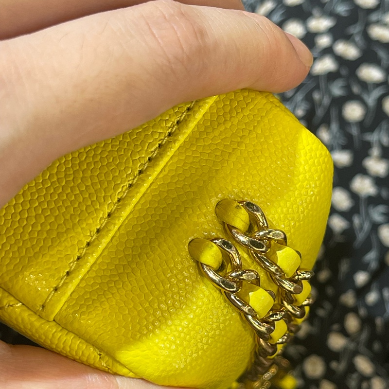 新款香奈兒23C檸檬黃🍋荔枝皮金釦 魚子醬紋mini COCO /23C Neon Yellow Caviar Coco Mini Flap Bag-15