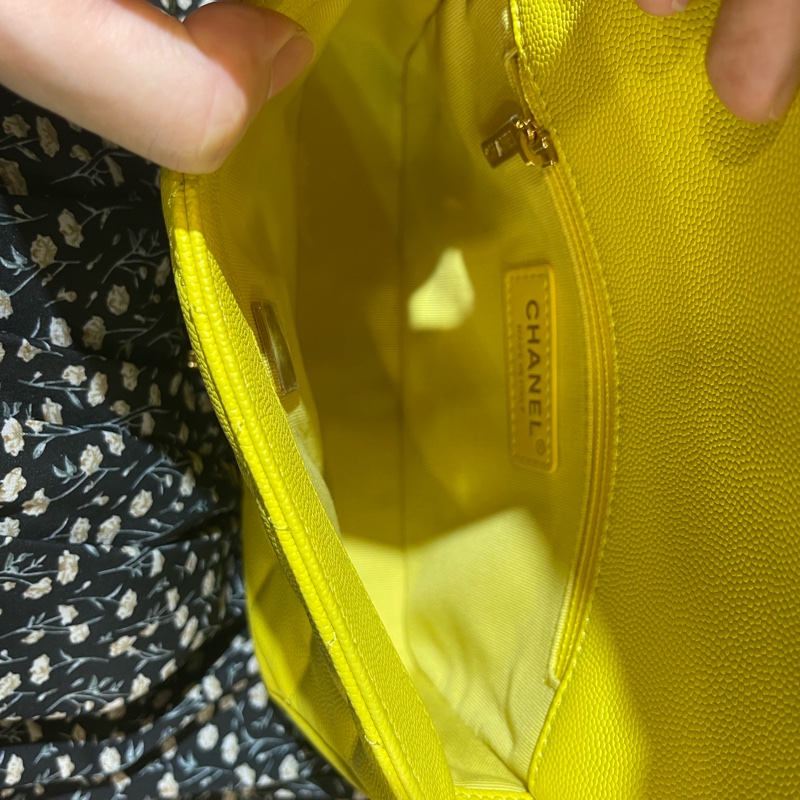 新款香奈兒23C檸檬黃🍋荔枝皮金釦 魚子醬紋mini COCO /23C Neon Yellow Caviar Coco Mini Flap Bag-24