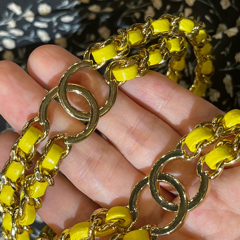 新款香奈兒23C檸檬黃🍋荔枝皮金釦 魚子醬紋mini COCO /23C Neon Yellow Caviar Coco Mini Flap Bag-39