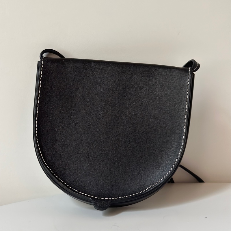 Loewe heel 黑色斜背包-3