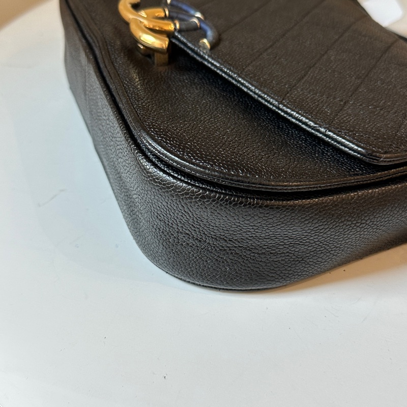 Chanel 古巴系列郵差包-1