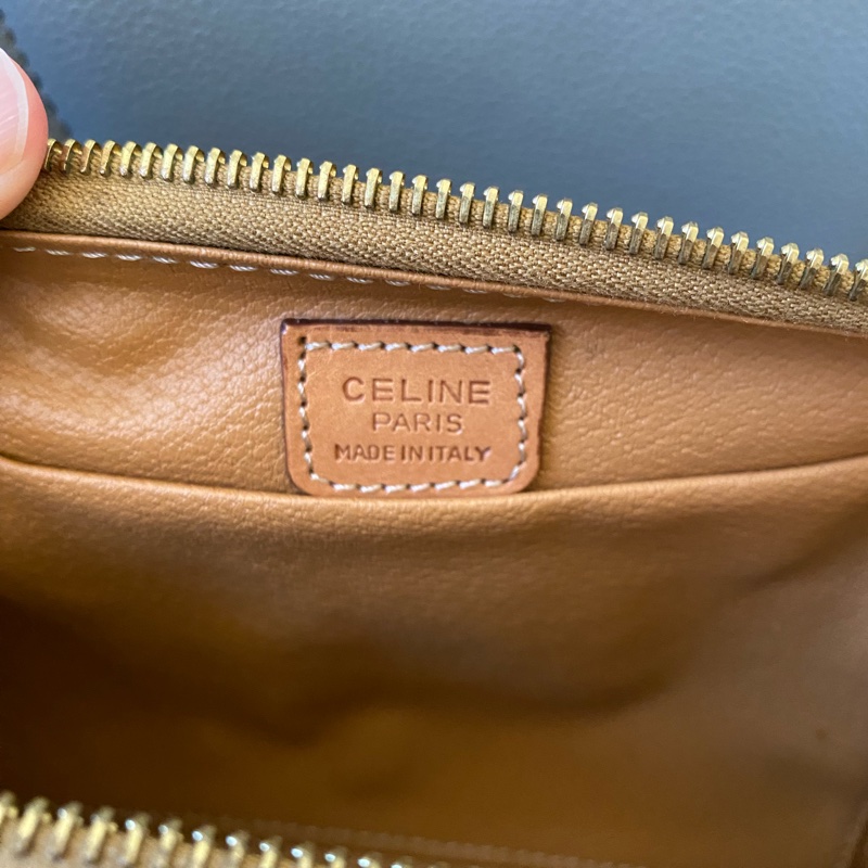 全新未使用的閒置品 Celine vintage焦糖棕雲朵包手拿斜背包-9