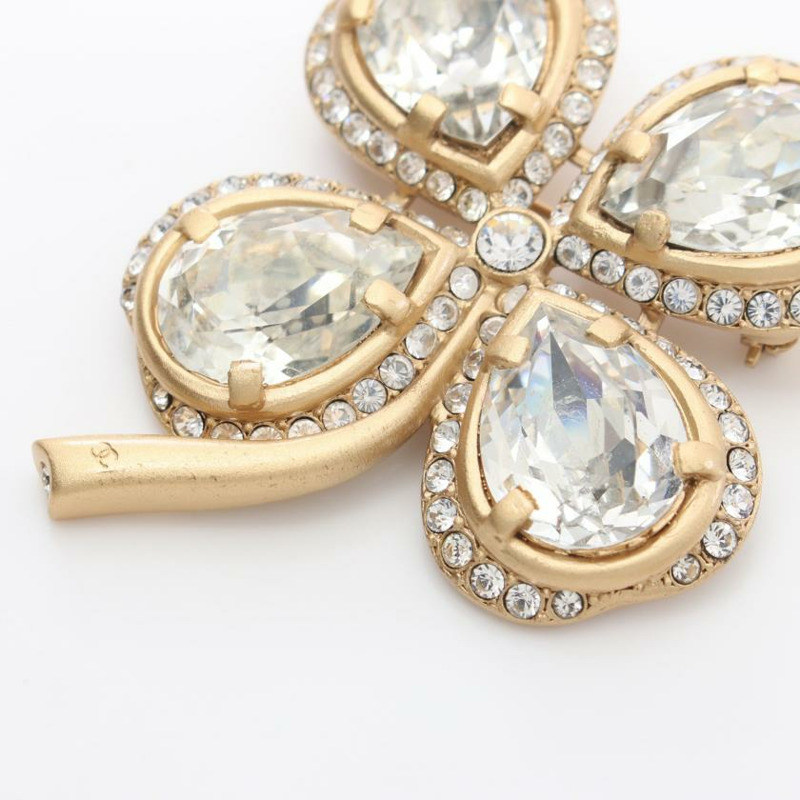 【日本直送】 中古CHANEL[B]胸針 四葉草 鍍金 釘珠 萊茵石 金色 透明 01C-5