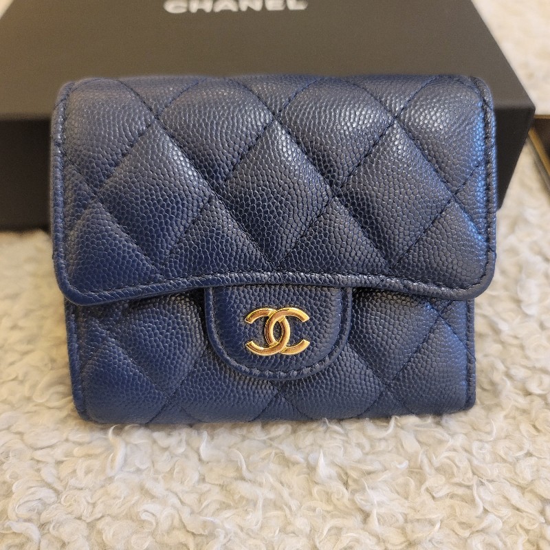 (保留中)Chanel 香奈兒 CF牛皮三折錢包 短夾-1