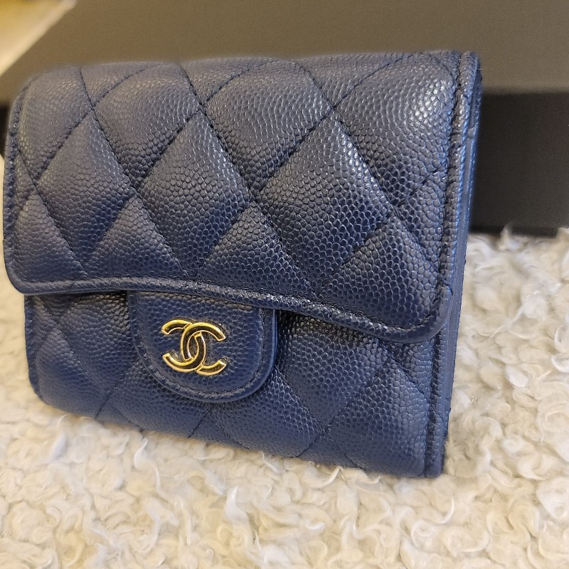 (保留中)Chanel 香奈兒 CF牛皮三折錢包 短夾-3