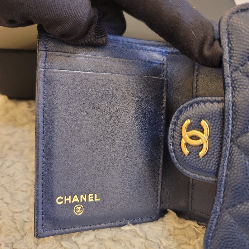 (保留中)Chanel 香奈兒 CF牛皮三折錢包 短夾-9