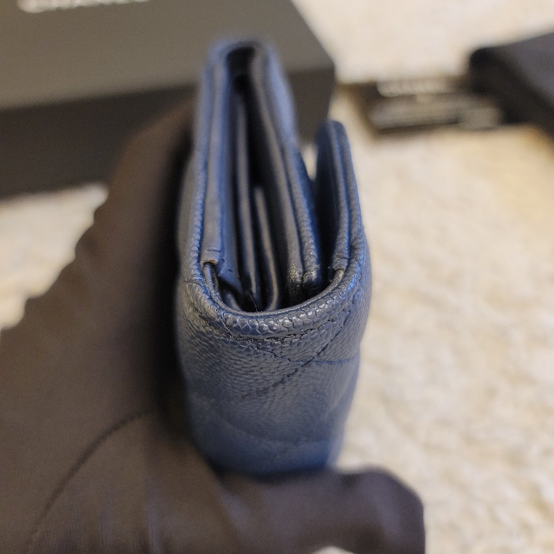 (保留中)Chanel 香奈兒 CF牛皮三折錢包 短夾-17