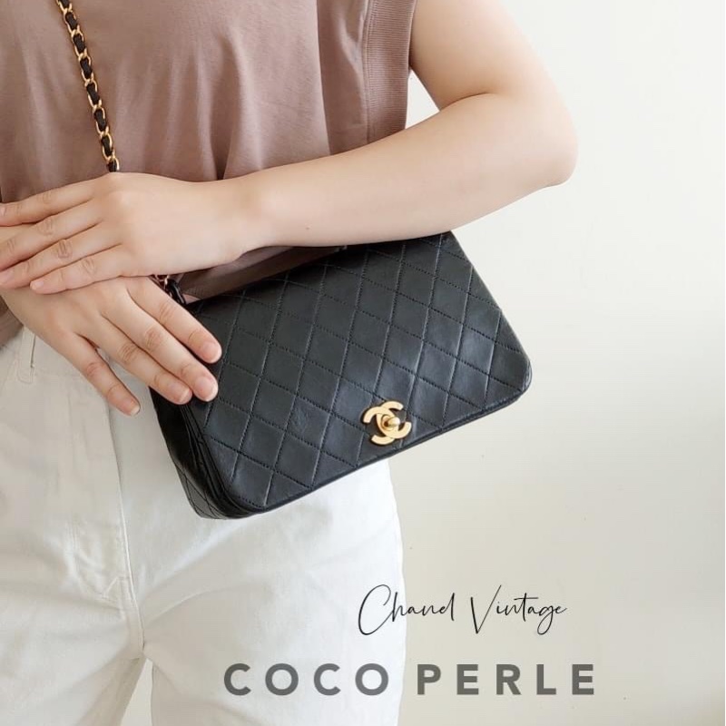 CHANEL VINTAGE 經典黑金羊皮全蓋式斜背包-0