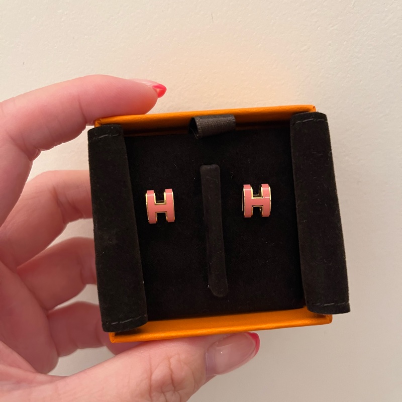 現貨商品 全配商品 台灣購證 Hermes 經典mini pop H 粉色玫瑰金耳環-2