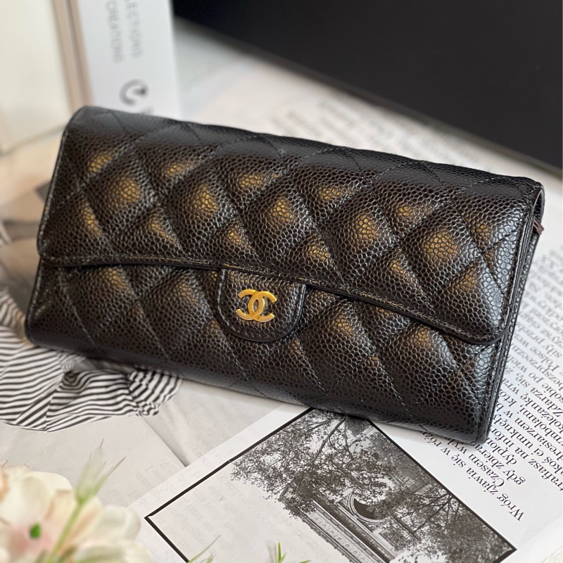 CHANEL香奈兒經典荔枝口蓋長夾/黑金《台灣購證大全配》-0