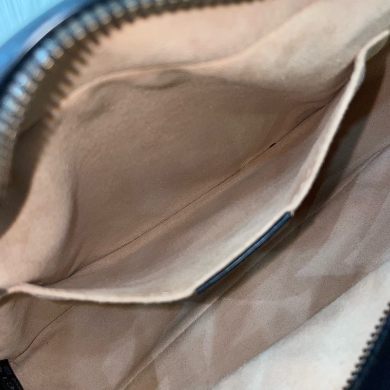 Gucci 447632黑牛皮馬夢拉鍊斜背相機包Marmont-15