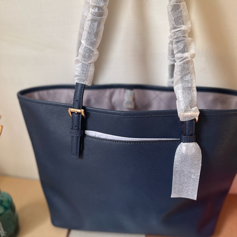 Michael Kors 海軍藍 中號托特包-7