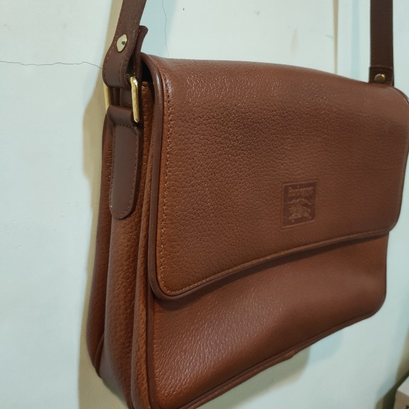 ㊣✨ Burberry✨博柏利 皮革 焦糖色 戰馬 斜背包 肩背包 郵差包/二手包/二手精品/保證正品-1