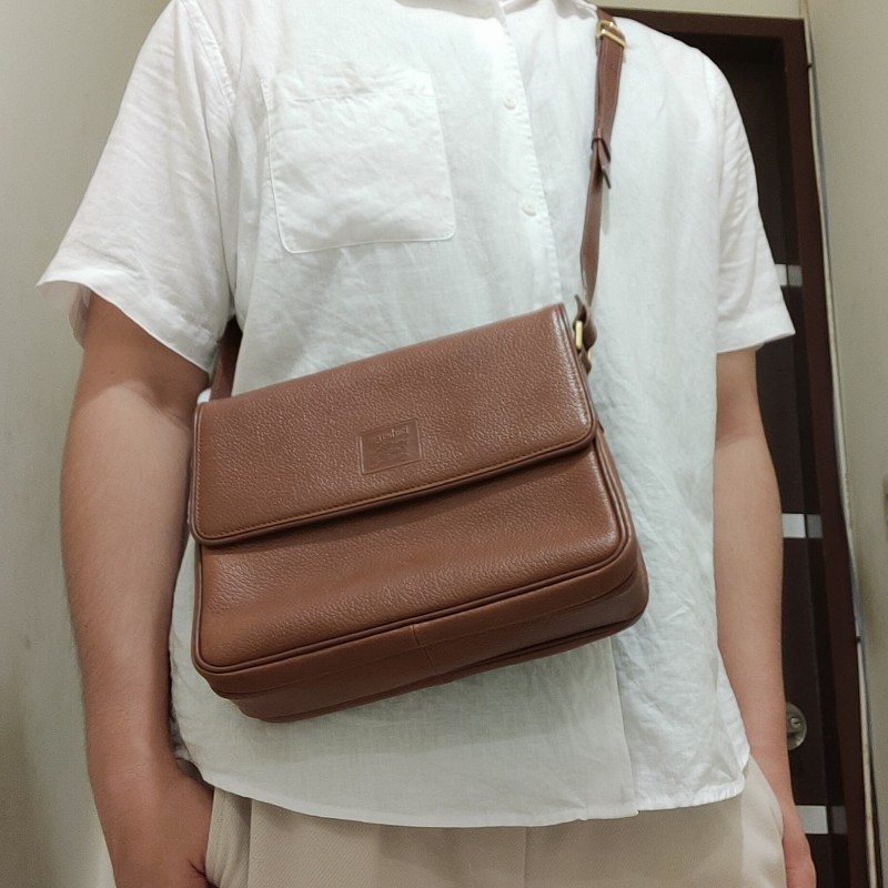 ㊣✨ Burberry✨博柏利 皮革 焦糖色 戰馬 斜背包 肩背包 郵差包/二手包/二手精品/保證正品-7