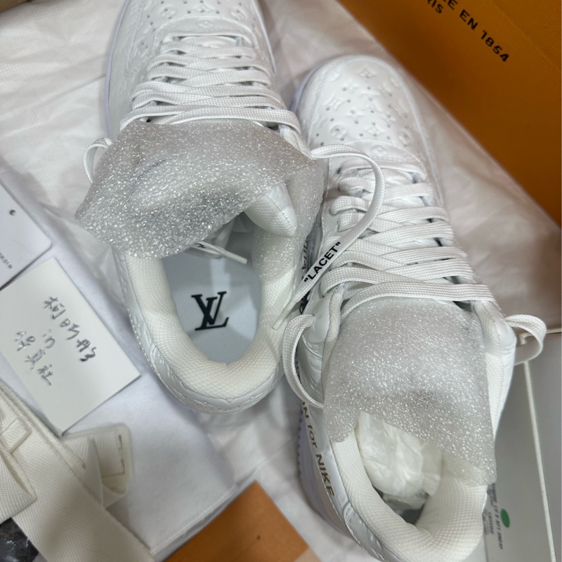 LV x Nike airforce 限量 全白全新-3