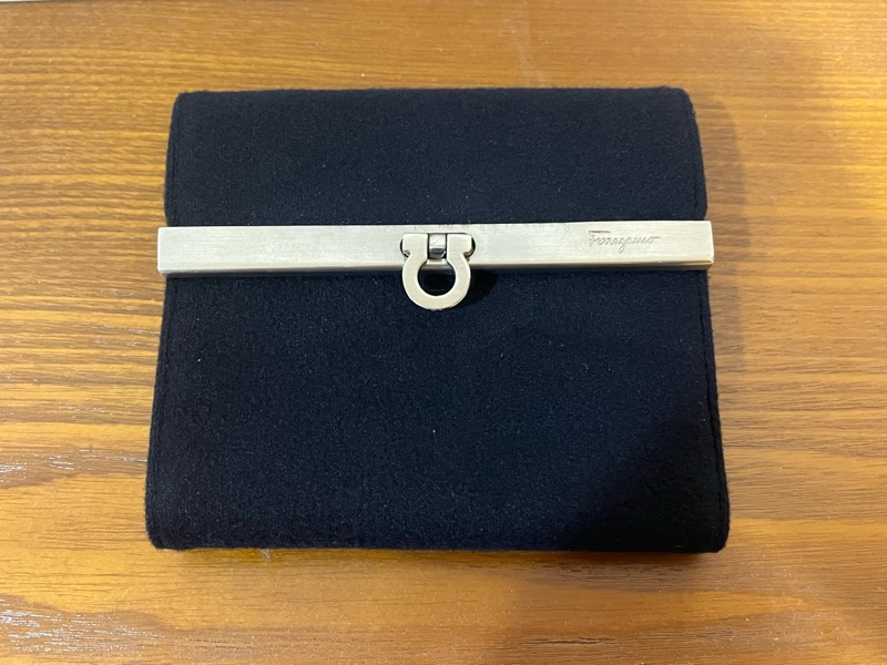 Salvatore Ferragamo 正品菲拉格慕 黑色女短夾、錢包-0