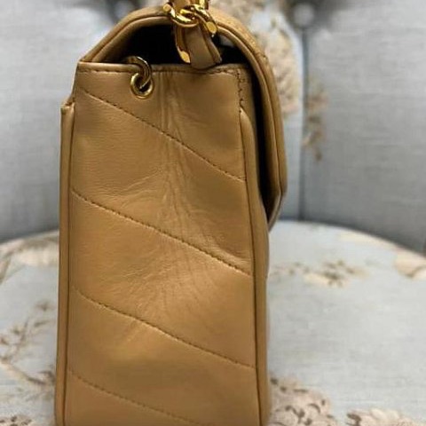 Chanel 難得再有的早期寬版人字紋駝金coco(保留下標）-6