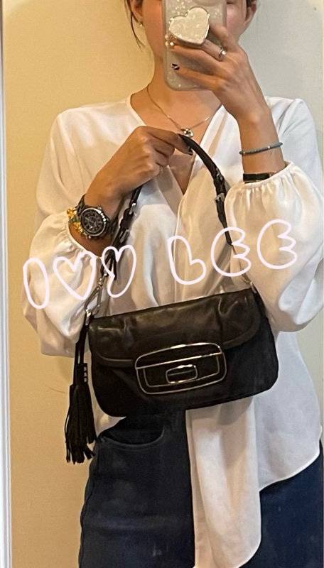 PRADA 質感黑壓紋扣式皮革 尼龍 腋下包 流蘇吊飾 肩背包 手提包  二手精品-20