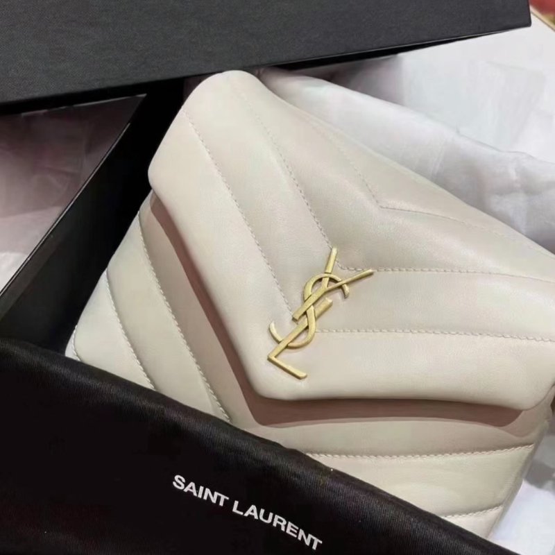 Saint Laurent 630951 YSL Mini Lou Lou 相機包 復古象牙白配金釦( 當季熱門新品 下單前請先詢問)-1