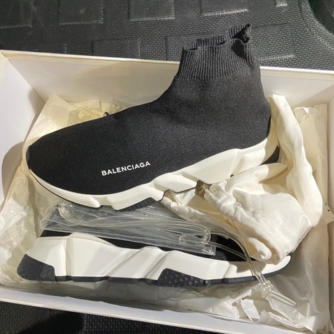 全新！Balenciaga襪套鞋 EU40