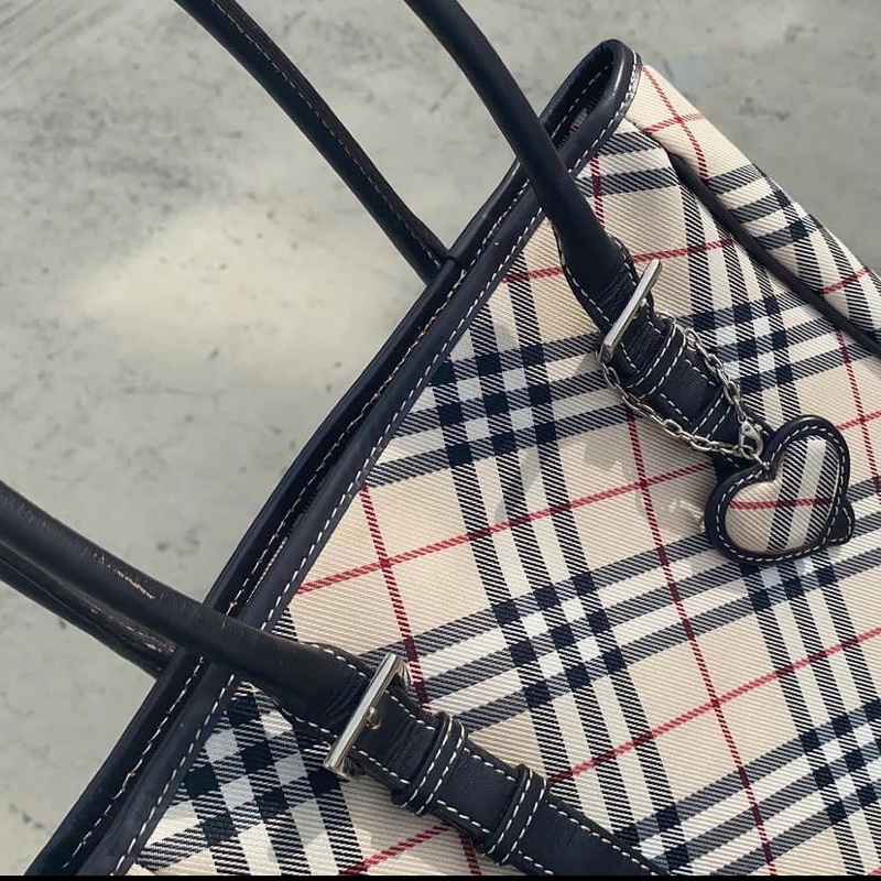 Burberry 藍標復古手提托特-1