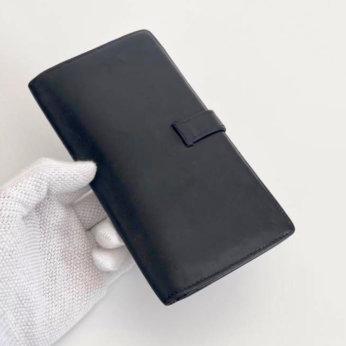 便宜到蛀牙2手 稀有愛馬仕Vip才能選的Box皮革金釦Bears黑長夾-16