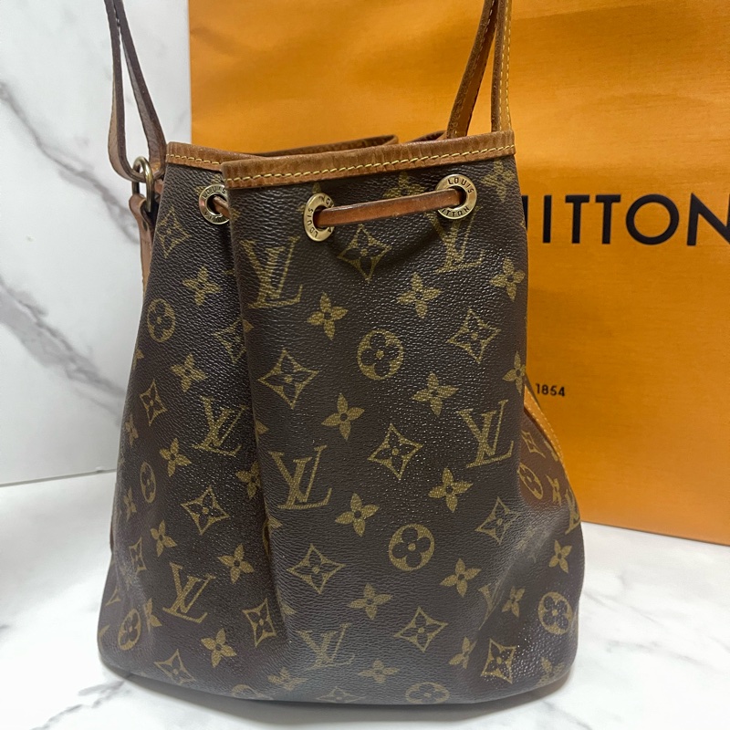 lv 絕版品 水桶包-2