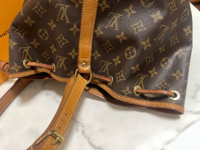 lv 絕版品 水桶包-3
