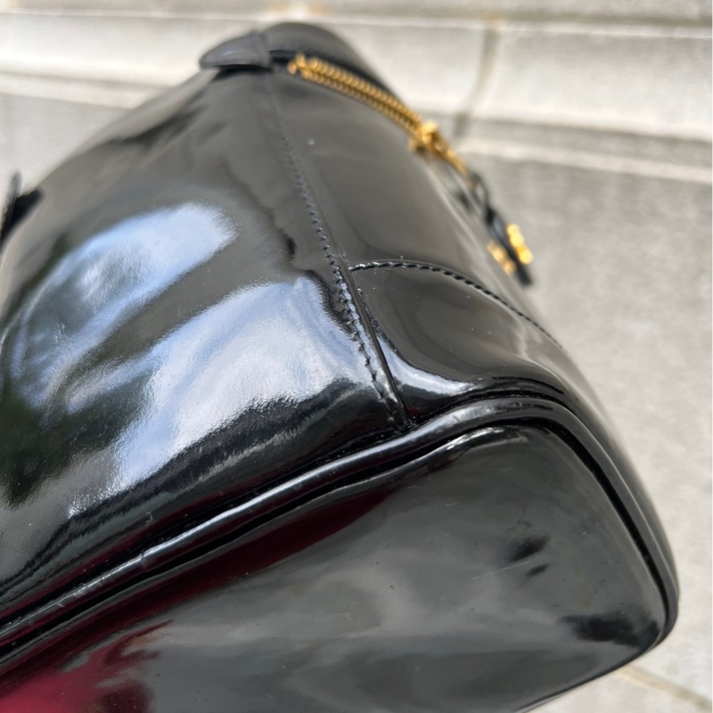 【CHANEL】香奈兒漆皮化妝包 「下單送副廠背鏈」-8