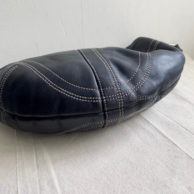 J’aime Vintage |  Coach Vintage Croissant Bag-4