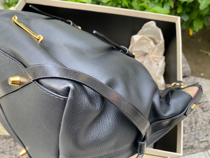「已售出」二手Burberry黑色全皮拼格紋側背包肩背包托特水餃包-3