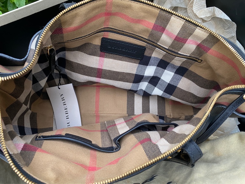 「已售出」二手Burberry黑色全皮拼格紋側背包肩背包托特水餃包-11