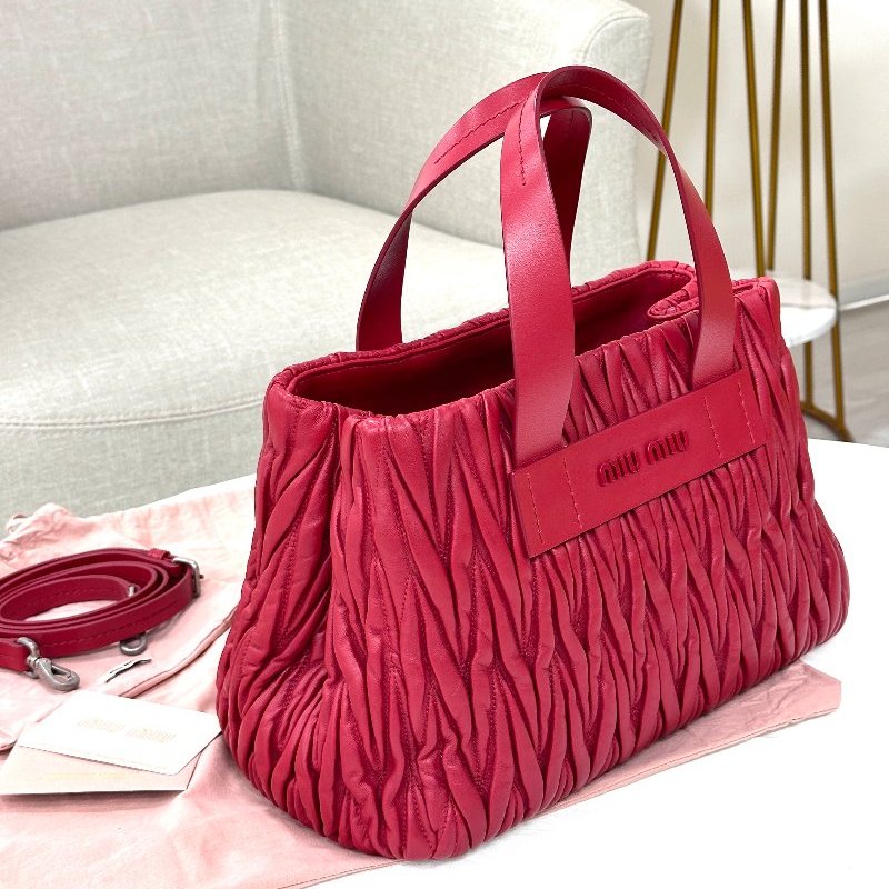 MIU MIU ｜ Matelassé紅色皮革手袋-2