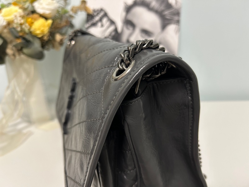 (保留至1/15) YSL Niki Medium復古皮革肩背包 風暴灰 新款D型扣-19
