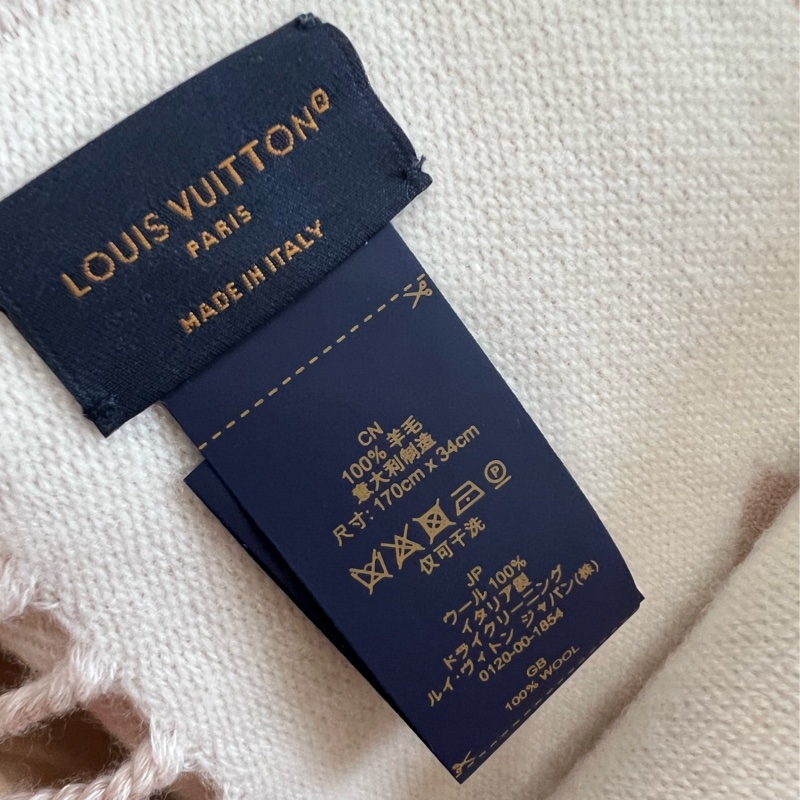 LV 粉色雙面logo 圍巾-4