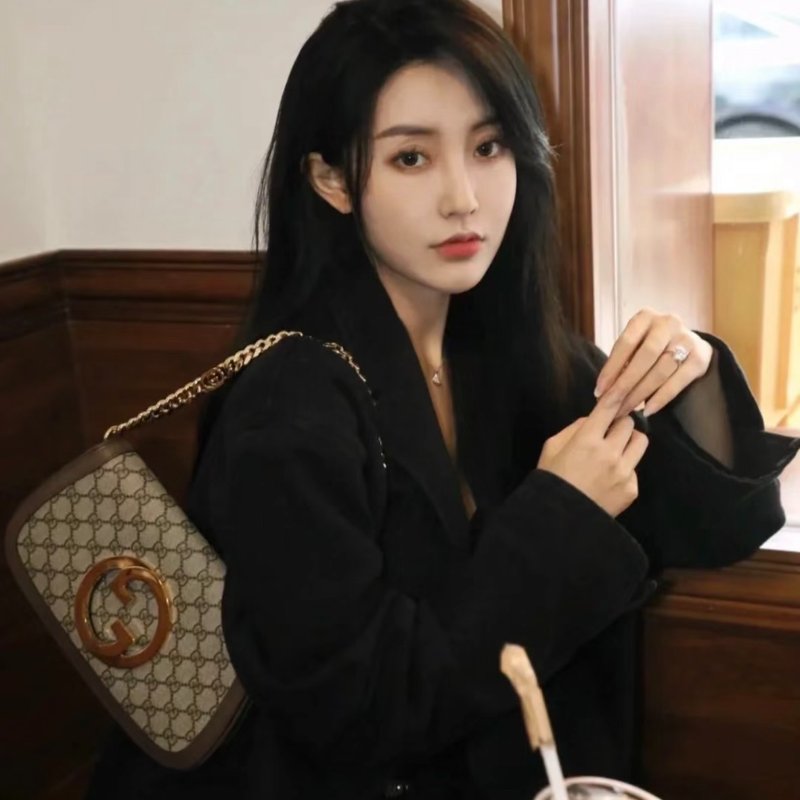 Gucci ‎699268 Blondie 復古馬鞍單肩包 米色及烏木色(當季熱門新品 下單前請先詢問)-1