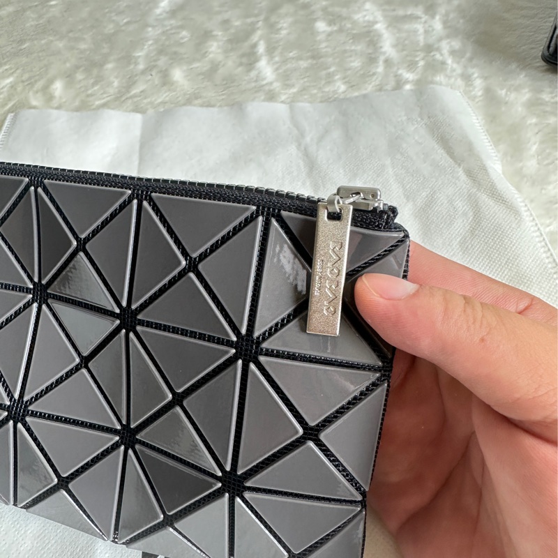 BAO BAO 深灰拉鍊小手拿包-4