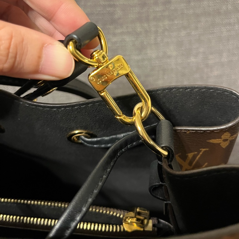 LV NeoNoe MM 水桶包-黑<另送斜背帶、內膽>-7