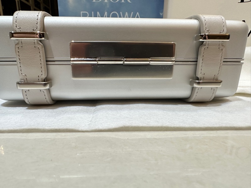 DIOR x RIMOWA 鋁殼手拿/肩背包-17