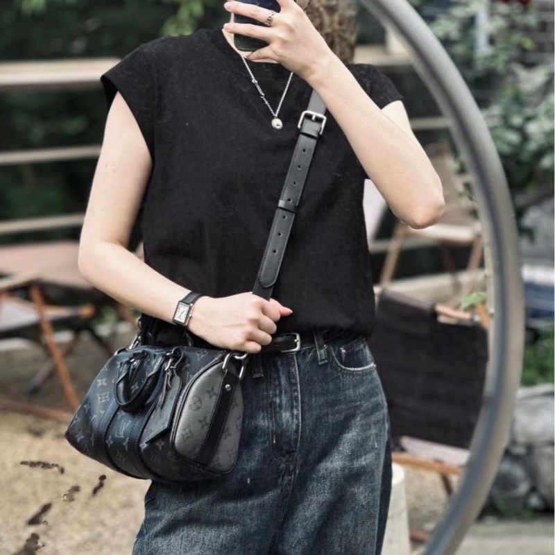 Lv黑老花Keepall25(全新品)甜甜價出售😍-4