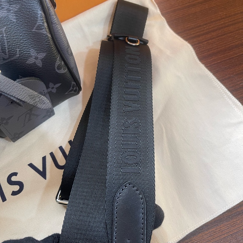 Lv黑老花Keepall25(全新品)甜甜價出售😍-27