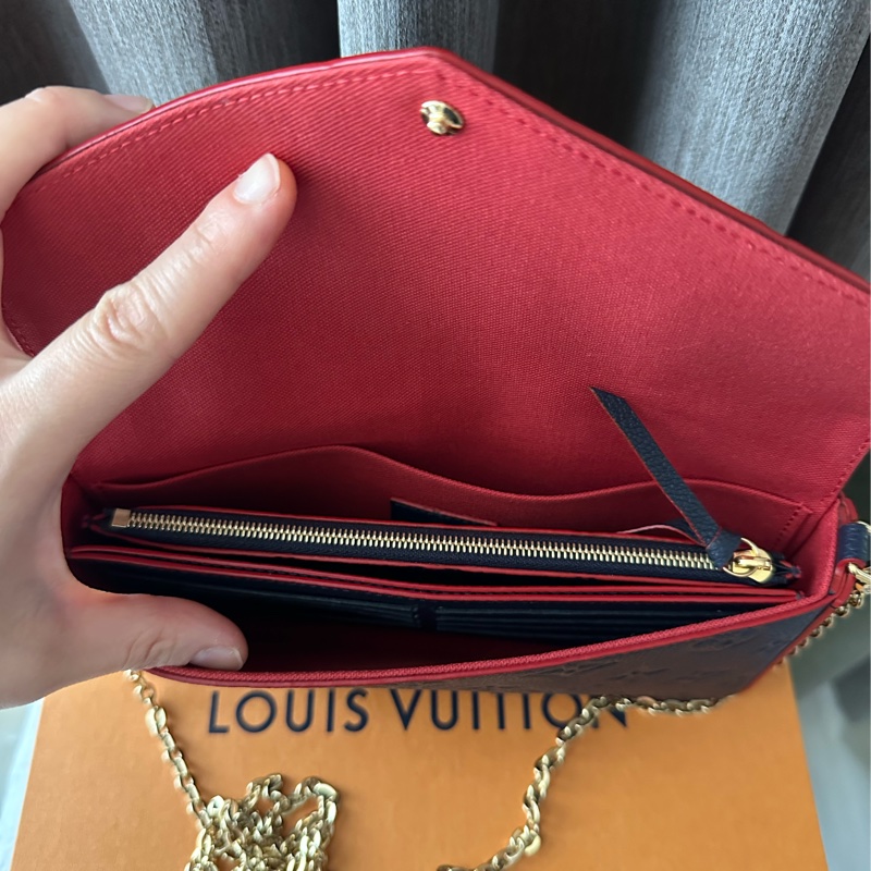 LV 三合一WOC鏈帶皮夾-11