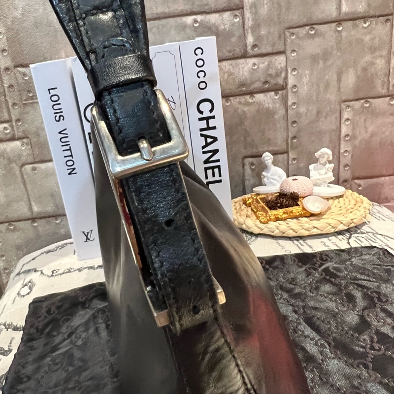 GUCCI 黑色皮革HOHO款肩背包❤️-3