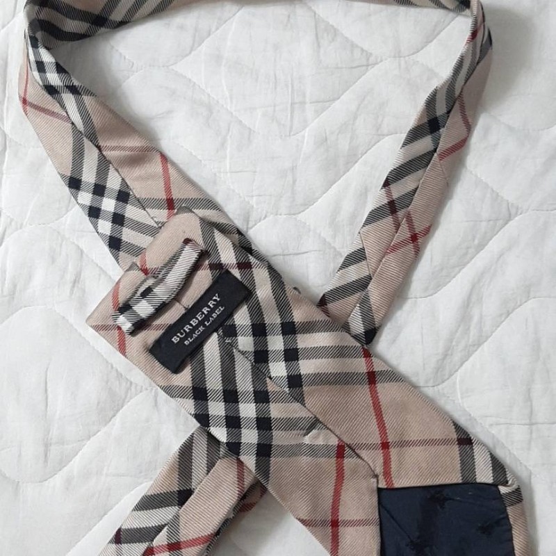 日本製(MIJ)絕版黑標-近新正品Burberry Black Label 經典格紋大戰馬絲質男士領帶-1