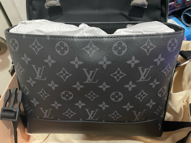 LV Messanger PM VOYAGER M40511 黑花 郵差包 小紅書-2