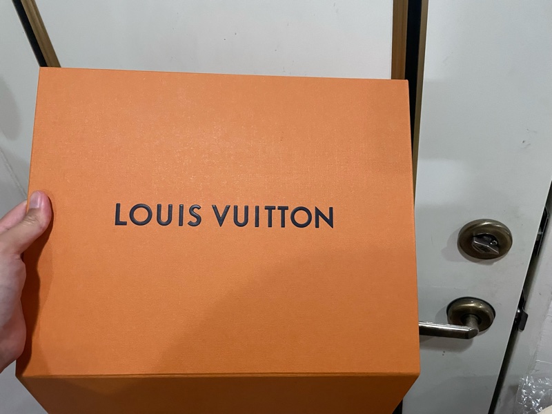 LV Messanger PM VOYAGER M40511 黑花 郵差包 小紅書-14