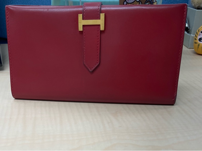 💕過年換新夾💕Hermes 愛馬仕Bearn系列Epsom牛皮紅金H穿式招財長夾-0