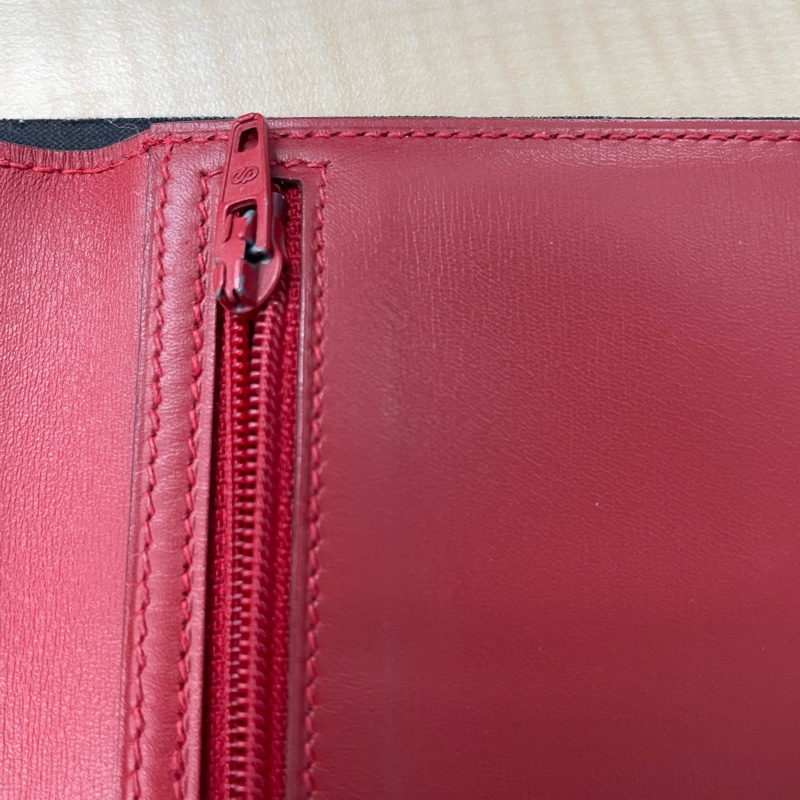 💕過年換新夾💕Hermes 愛馬仕Bearn系列Epsom牛皮紅金H穿式招財長夾-15
